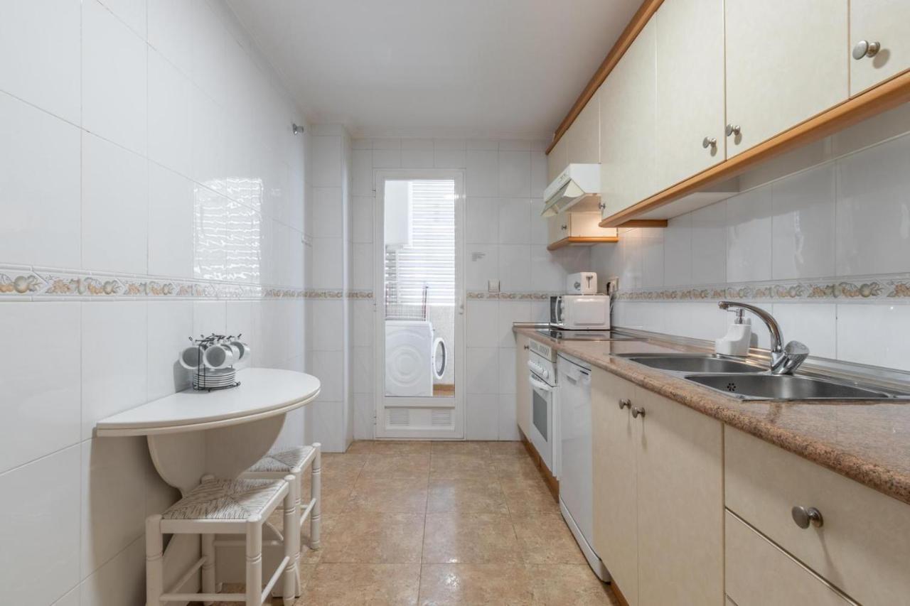 Apartment Albamar 6 Personas Con Parking Cerca De La Playa